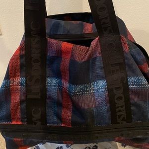 Lesportsac gym/weekend bag with shoe compartment